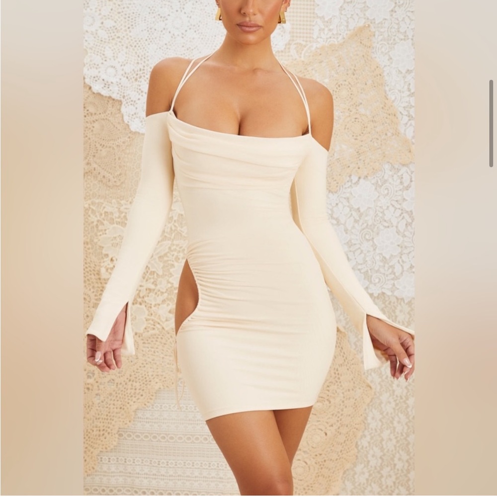 Oh Polly Liana Cut Out Hip Mini Dress in Ivory Size 2 New with tags